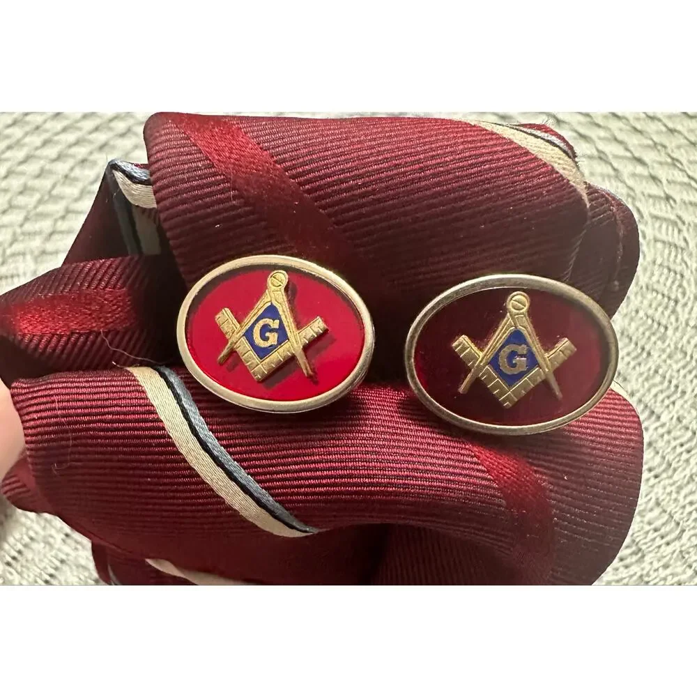 EUC Vintage Freemason Masonic Cufflinks Pair Gold Tone Red Enamel